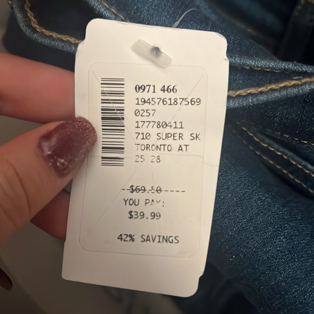 Levi’s - Picture 10 of 10
